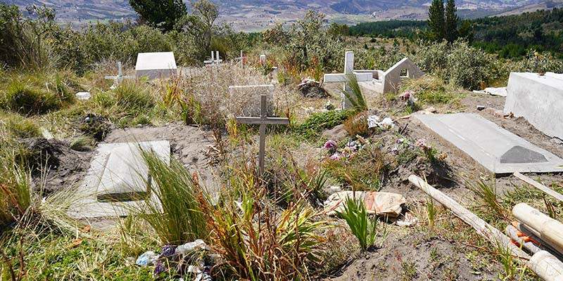COLOCACIÓN_DE_LA_PRIMERA_PIEDRA_EN_COCHALOMA_TOTORILLAS_PARA_WEB_4.jpg