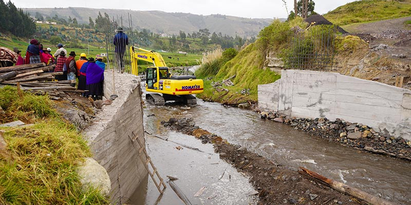 CONSTRUCCION_PUENTE_ENCALADOS_PARA_WEB_4.jpg