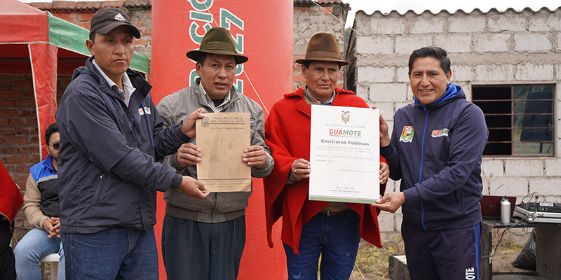 ENTREGA_DE_ESCRITURAS_MATRIZ_PARA_WEB_3.jpg