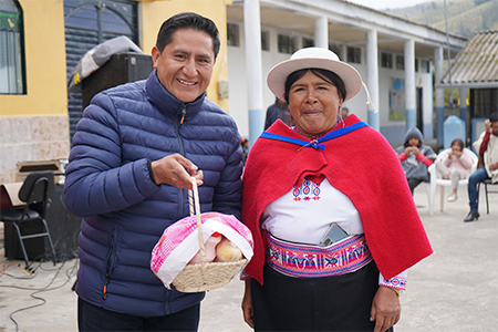 ENTREGA_DE_MATERIALES_EN_CECEL_AIRON_PARA_WEB_8.png