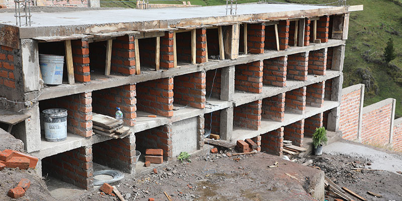 AVANZA LOS TRABAJOS DE CONSTRUCCIÓN DE BOVEDAS EN TIOCAJAS TOMALOMA