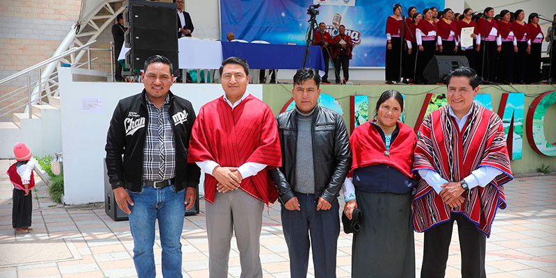 LANZAMIENTO DE PROGRAMA RADIAL 