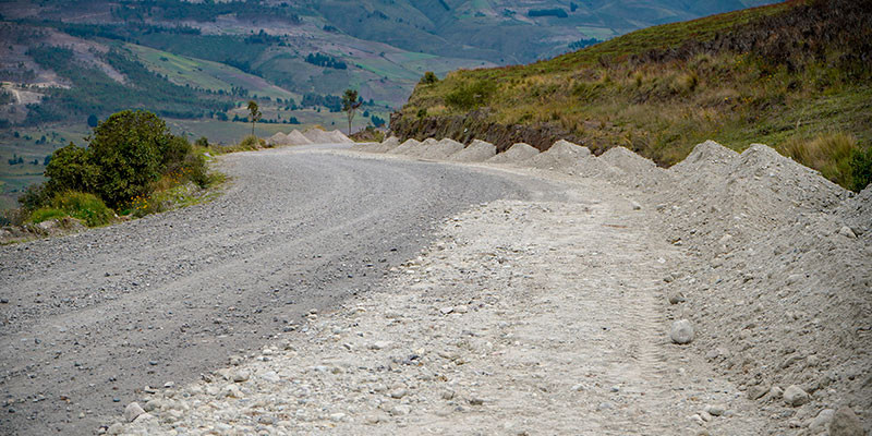 LASTRADO VIAL EN LA COMUNIDAD SAN ALFONSO DE TIOCAJAS 